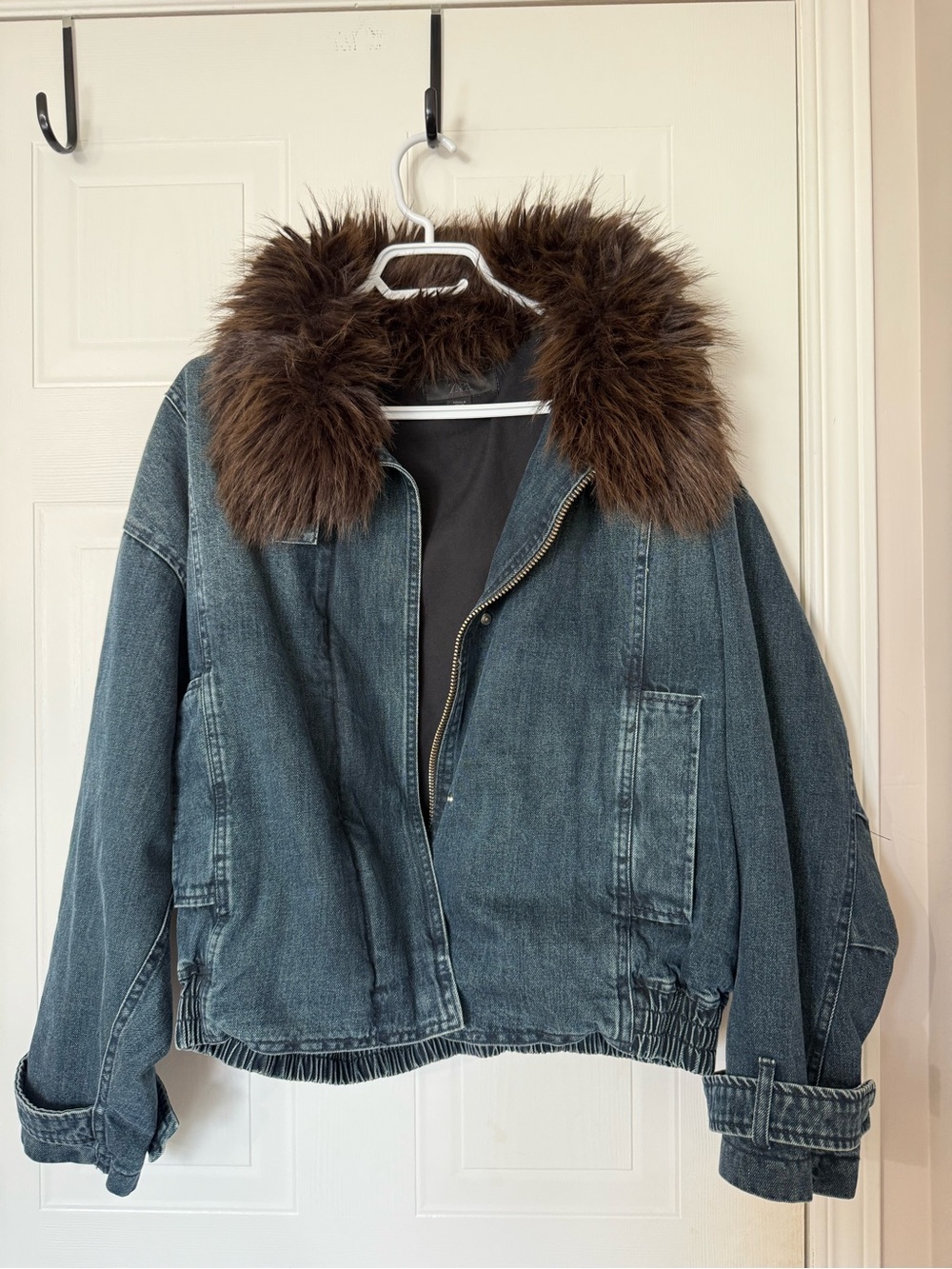 Women’s Denim Bomber Jacket with Faux Fur Collar